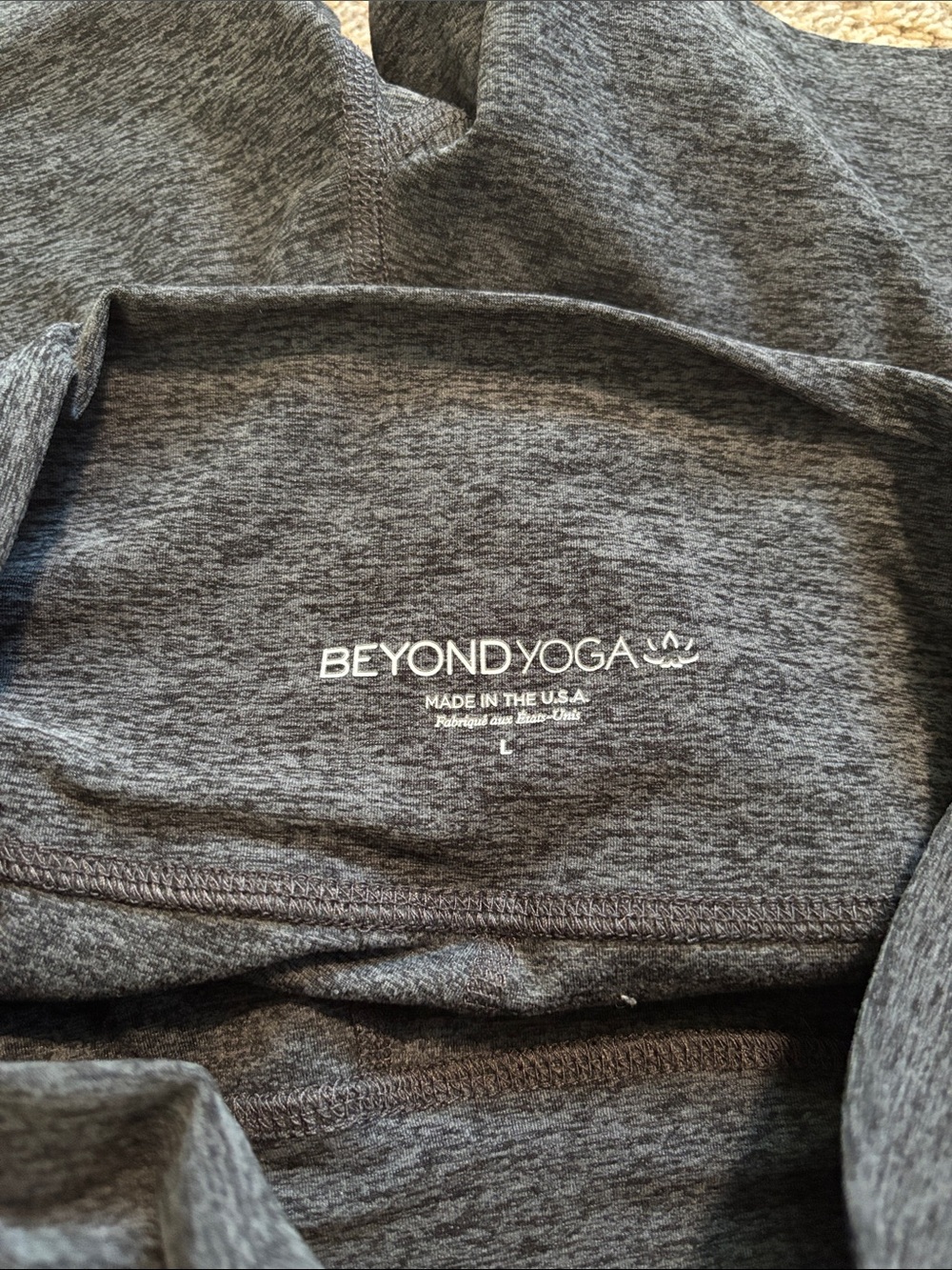 Beyond Yoga Spacedye Shorts size large - Picture 4 of 5